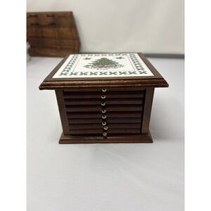 VTG Artmark Wood Cork 8 Coasters Set Holder Ceramic Tile Top Christmas Tree Box
